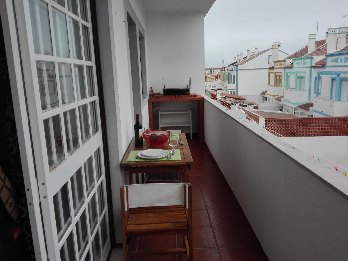 Apartamento Almerinda Apartment Peniche Exterior photo